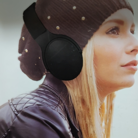 NEW $49 Retail Music Gaming Computer Headphones Black Wireless Stereo Noise Cxl - Picture 1 of 5